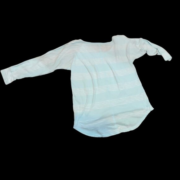 Old Navy Light Blue Striped 3/4 Sleeve Tee – Size Medium – Casual Top - Picture 4 of 5